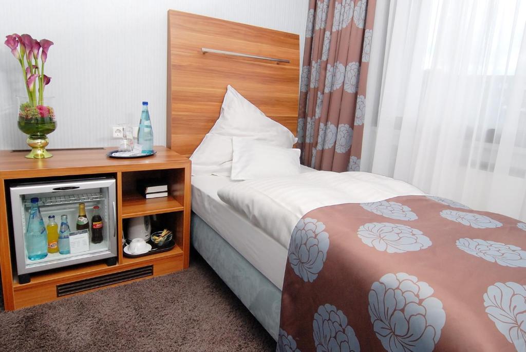 Hotel Graf Offenbach am Main Ruang foto